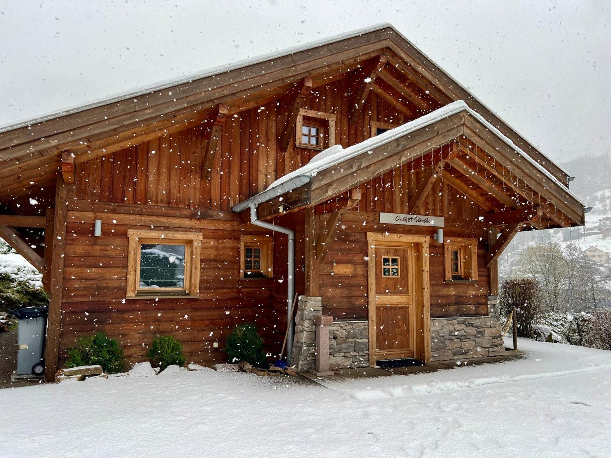 Logis Hotel, Chalets Et Restaurant Les Chatelmines La Bresse Exterior foto